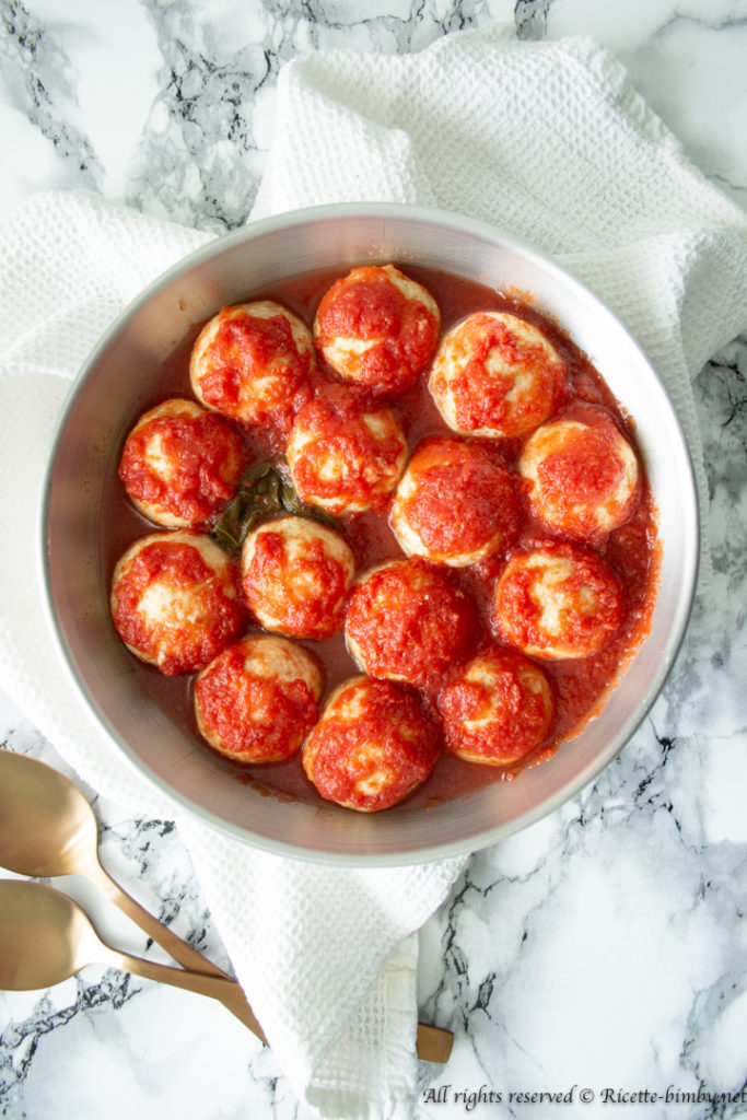 Thermomix ricotta balls with sauce