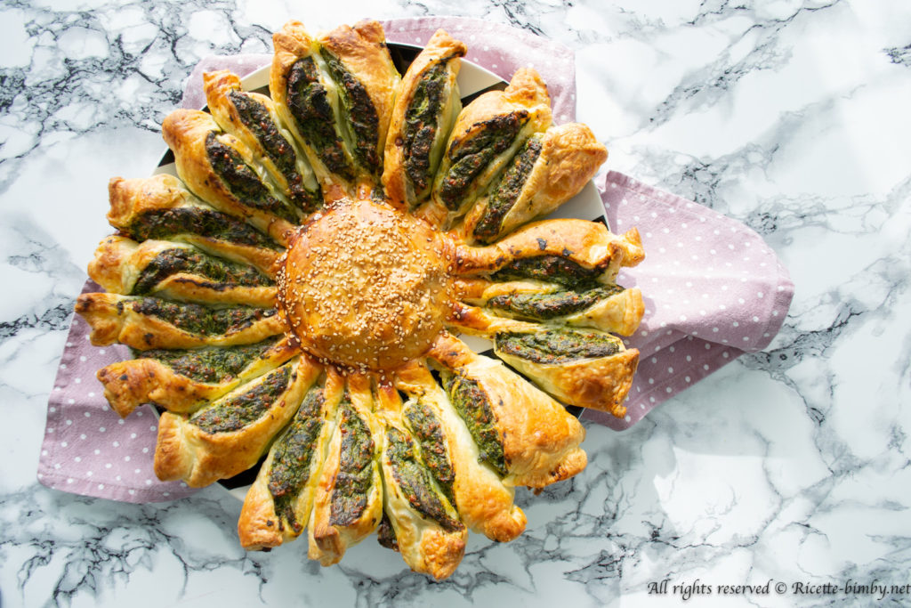 Torta fiore con spinaci e ricotta Bimby