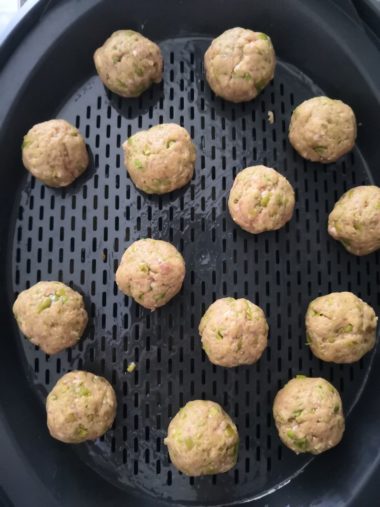 Polpette di carne e piselli al curry bimby