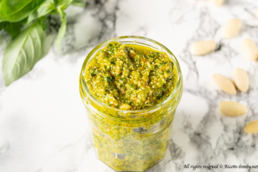 Pesto ai fiori di zucca Bimby